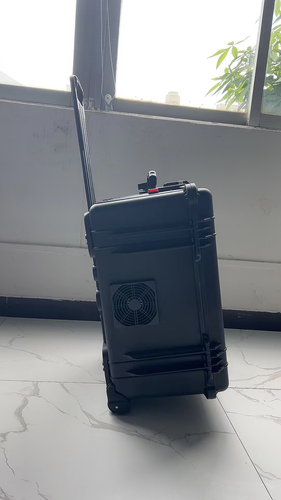 忠县手拉箱型移动通信干扰器